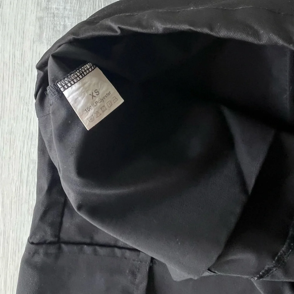 YAHUIUL Black Cargo/Parachute Baggy Low Waist Pants Size XS - Picture 7 of 8